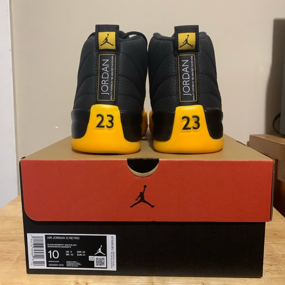 Jordan 12 University Gold - Picture 2 of 3